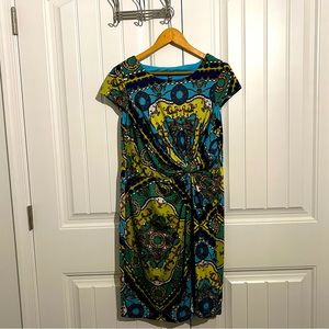 Like New - Chain and Paisley printed Roz & Ali dress - Size 14